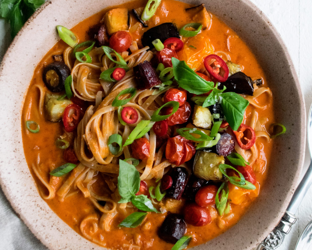 Roasted Tomato Curry Noodles