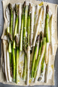 puff pastry with mascarpone and asparagus
